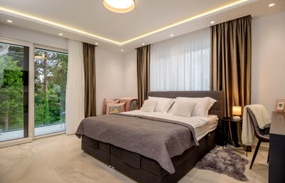Luxury Villa Photo #43