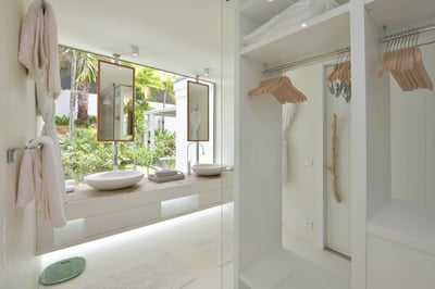 Luxury Villa Photo #57