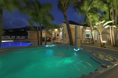 Luxury Villa Photo #7