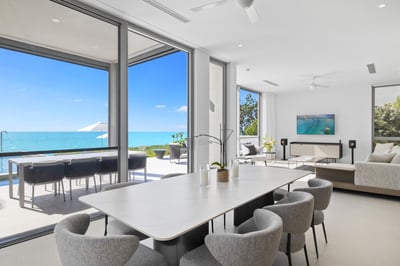 Luxury Villa Photo #17