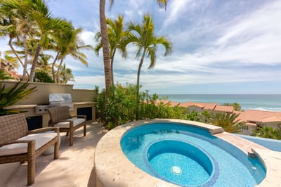 Luxury Villa Photo #7