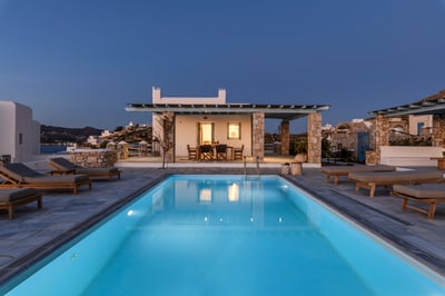 Luxury Villa Photo #5