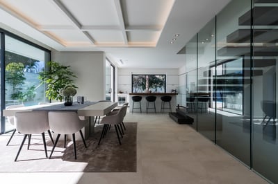 Luxury Villa Photo #9