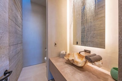 Luxury Villa Photo #63