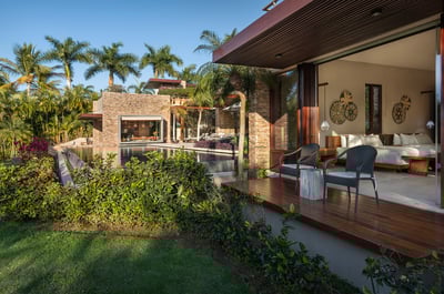 Luxury Villa Photo #36