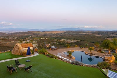 Luxury Villa Photo #13