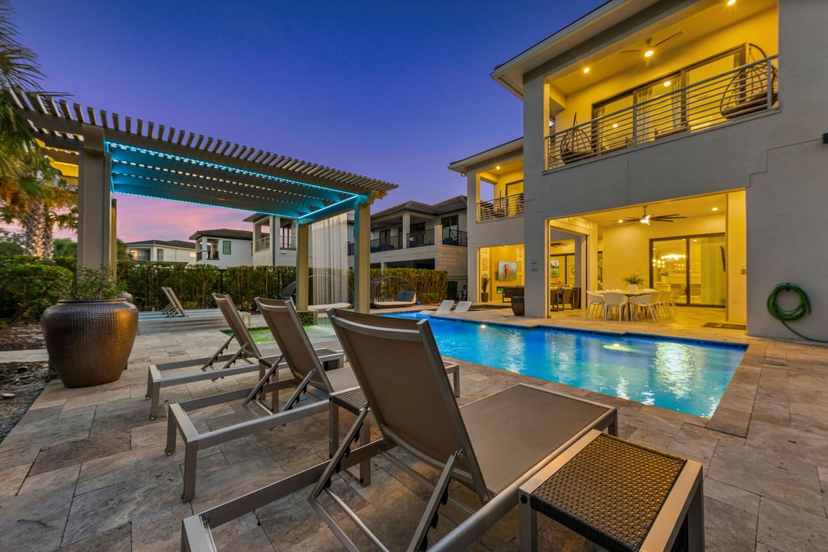 Reunion Tropical Retreat