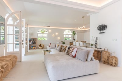 Luxury Villa Photo #21