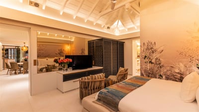 Luxury Villa Photo #47