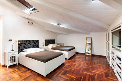 Luxury Villa Photo #33