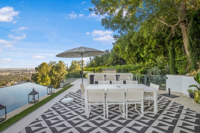 Luxury Villa Photo #13