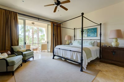 Luxury Villa Photo #20