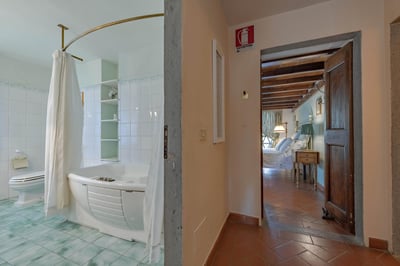 Luxury Villa Photo #37