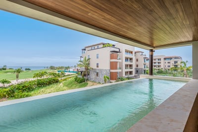 Luxury Villa Photo #4