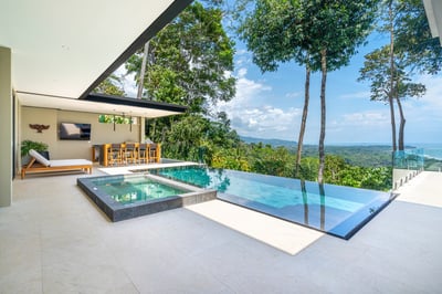Luxury Villa Photo #16