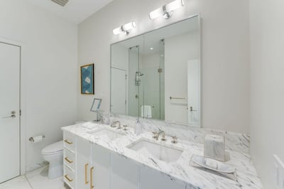 Luxury Villa Photo #16