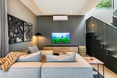 Luxury Villa Photo #30