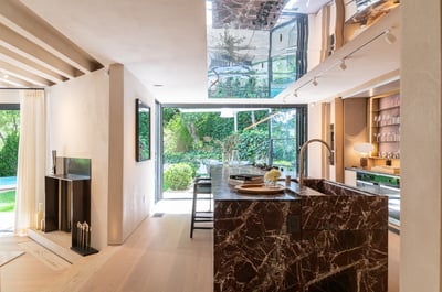 Luxury Villa Photo #19