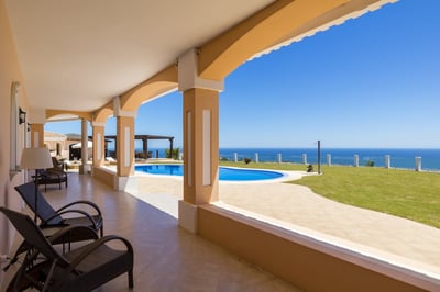 Luxury Villa Photo #7