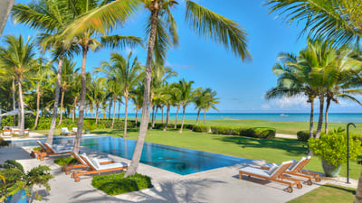 Luxury Villa Photo #9