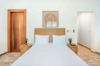 Luxury Villa Photo #33