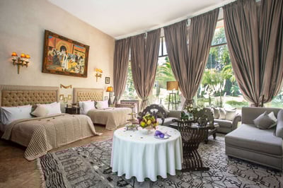 Luxury Villa Photo #22
