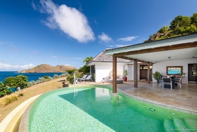 Luxury Villa Photo #3