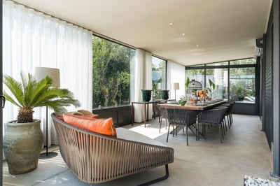 Luxury Villa Photo #23