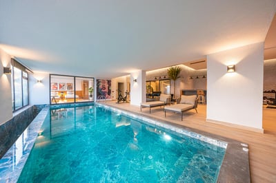 Luxury Villa Photo #15