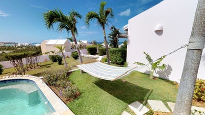 Luxury Villa Photo #3