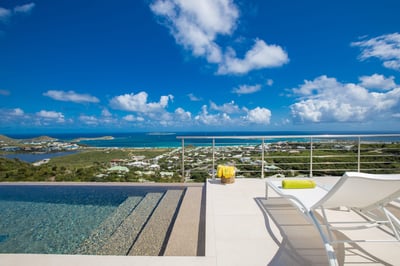 Luxury Villa Photo #3