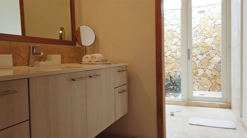 Three Bedroom Oceanfront Coral Villa