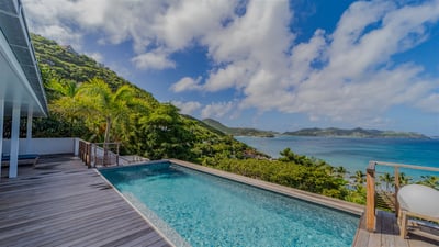 Luxury Villa Photo #4