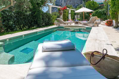 Luxury Villa Photo #5