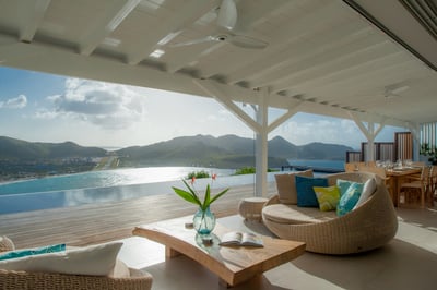 Outdoor Lounge