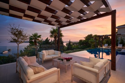 Luxury Villa Photo #28