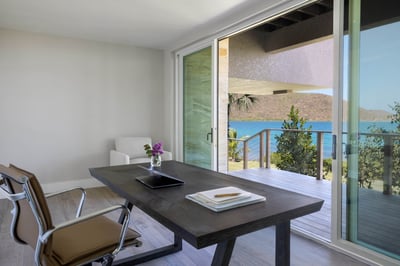 Luxury Villa Photo #9