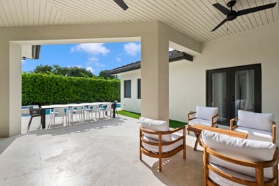 Luxury Villa Photo #6