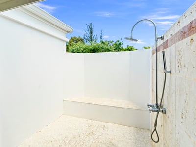 Luxury Villa Photo #26