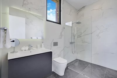 Luxury Villa Photo #50