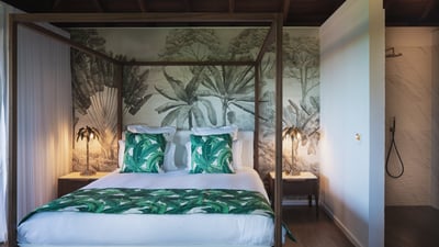 Bedroom 2: Located in an independant cottage, with ocean view. A king size bed, air conditionin