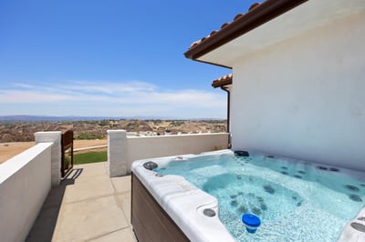 Luxury Villa Photo #17