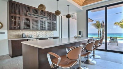 Luxury Villa Photo #14