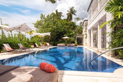 Luxury Villa Photo #4