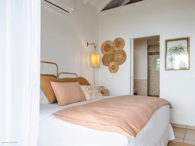 Luxury Villa Photo #19