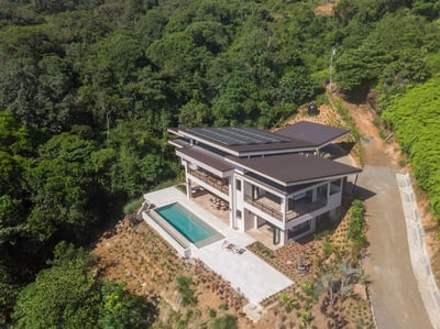 Luxury Villa Photo #50