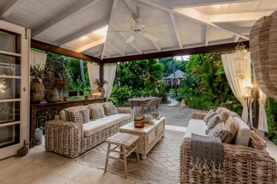 Luxury Villa Photo #6