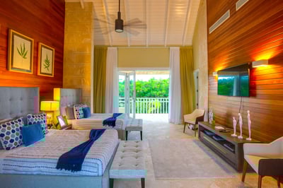 Luxury Villa Photo #32