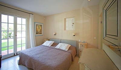 Luxury Villa Photo #35