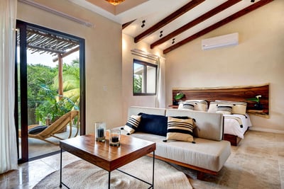 Luxury Villa Photo #14
